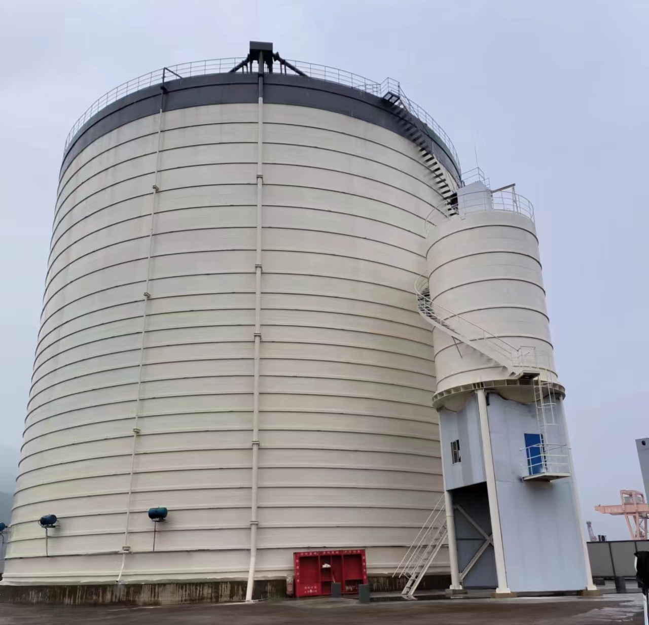 秦都10万吨水泥钢板库